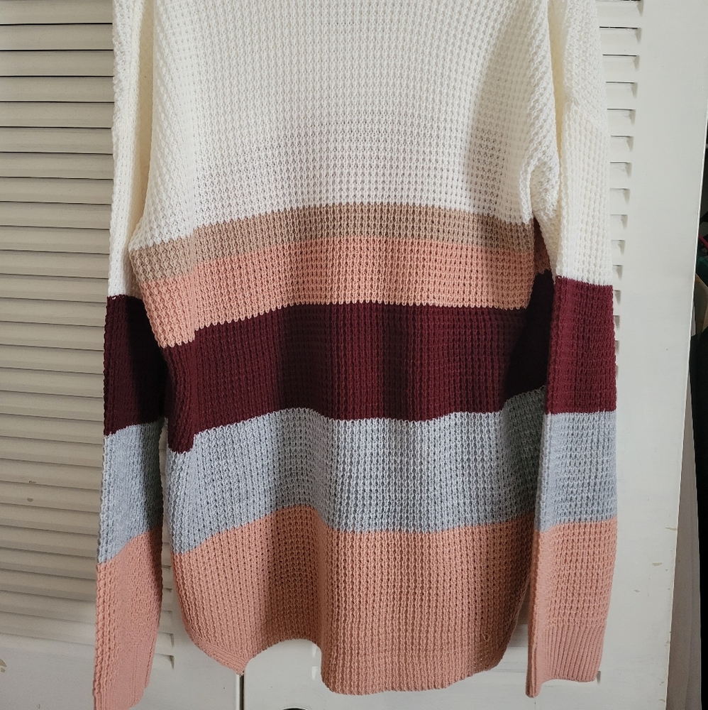 Sweater - Picture 2 of 3